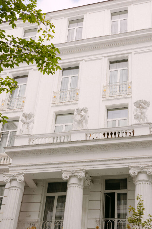 front hotel atlantic